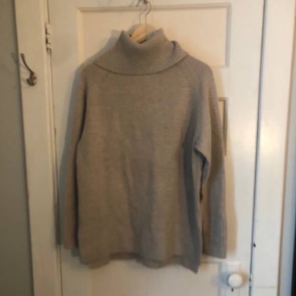 Dynamite Turtleneck - Picture 2 of 5